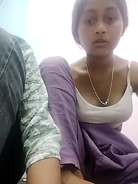 Karishma_88 Live Webcam on Stripchat