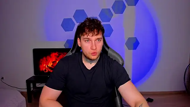 chris_tyson - Chris_Tyson's free webcam - UK Sex Cams