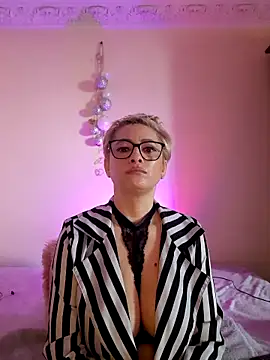 lunablaise - LunaBlaise's free webcam - UK Sex Cams