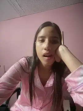 praga_pink (F teen) - FINGERING INSIDE