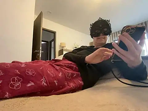 marilou1983 - Marilou1983's free webcam - UK Sex Cams