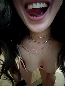 halii21 - Halii21's free webcam - UK Sex Cams