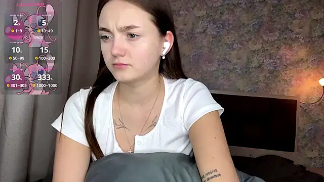 loradavi - LoraDavi's free webcam - UK Sex Cams