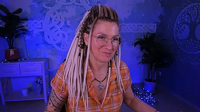 umaspace - UmaSpace's free webcam - UK Sex Cams