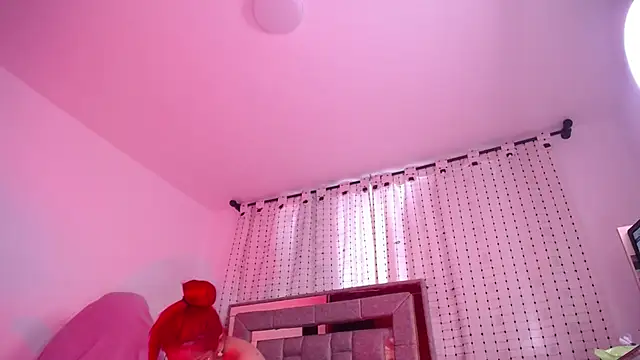 salomecastro_ - Salomecastro_'s free webcam - UK Sex Cams