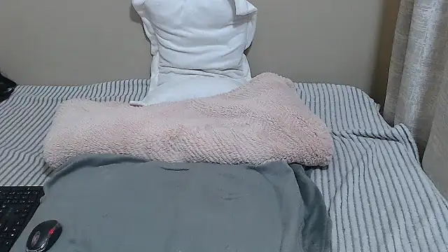 extradoll - ExtraDoll's free webcam - UK Sex Cams