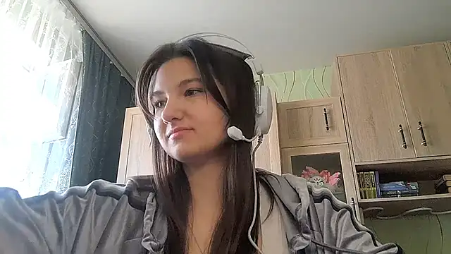 mirydeni - MiryDeni's free webcam - UK Sex Cams