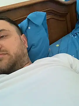 hugedickedd - Hugedickedd's free webcam - UK Sex Cams