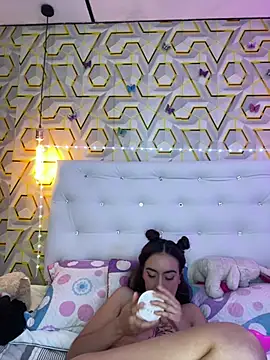 melanyyjhonson15 - MelanyyJhonson15's free webcam - UK Sex Cams