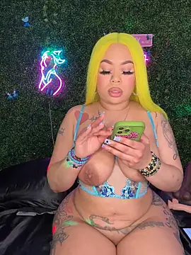 Webcam Model (RenaThickAss)  is live.Free join now!