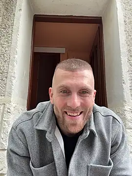 trainwithme's live cam