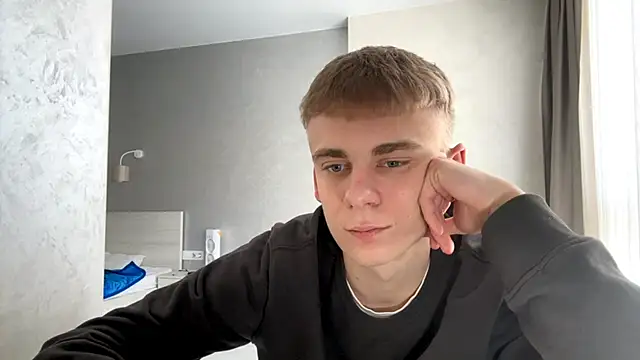 solofury (M twink) - Buy car