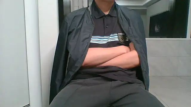 nole_china7 (Ask my age) - talk / fun / cum