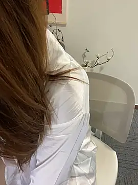 美女jiajia1060在线直播