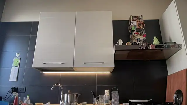 theitalianbear live sex cam