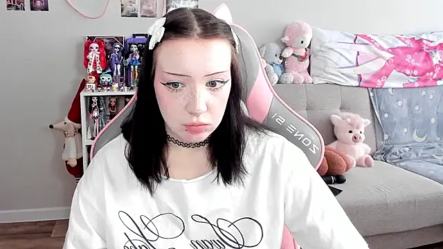 mollysland - MollysLand's free webcam - UK Sex Cams