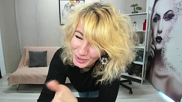 cassandra_hotty - Cassandra_Hotty's free webcam - UK Sex Cams