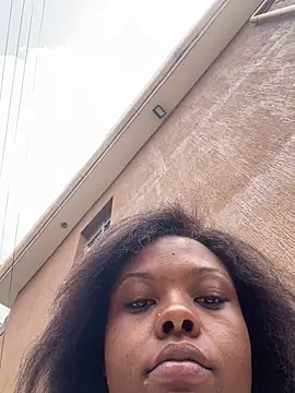 Webcam Model (Dellah27) is live