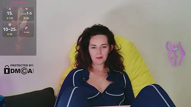 witch_in_velvet - Witch_in_Velvet's free webcam - UK Sex Cams