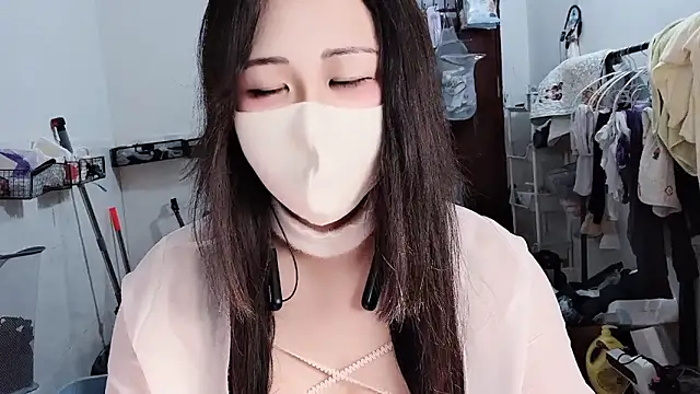 美女donghuangtaiyi---在线直播