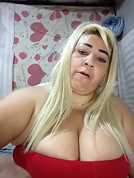 Webcam Model (BonniAdams) is live