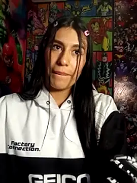 Webcam Model (charlottte_wh)  is live.Free join now!