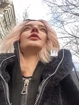 aka_blonde - Aka_Blonde's free webcam - UK Sex Cams