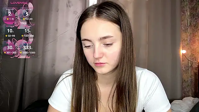 LoraDavi live sex cam