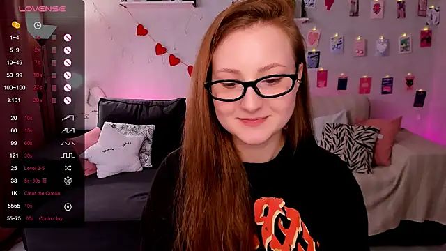 velvet_cherry_ - Velvet_cherry_'s free webcam - UK Sex Cams