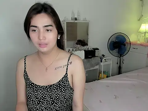 nica_doll (T teen) - cum goal