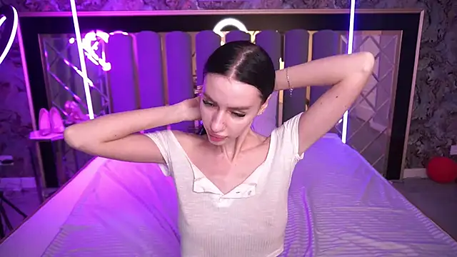 snow_whiteeex - Snow_WhiteeeX's free webcam - UK Sex Cams