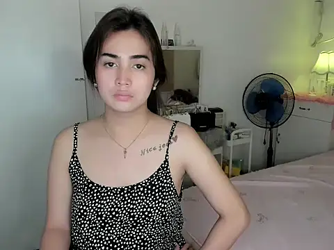 nica_doll (T teen) - cum goal
