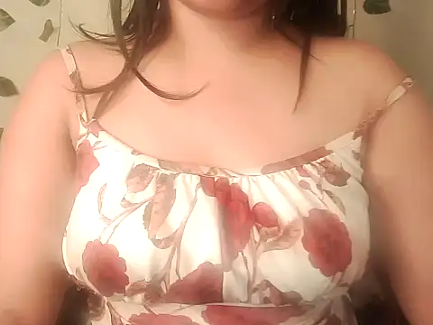 aish_a (F teen) - oil ni ass with spank on 10