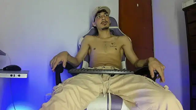 yankees_xxx (M young) - naked me🍆👀