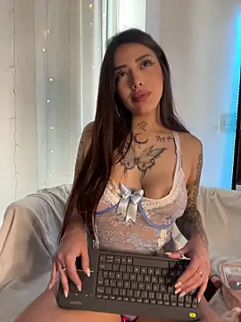 AshleyWinslow webcam