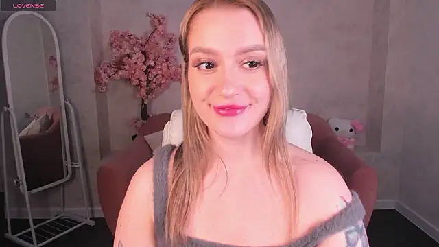 Viickie_Nelsson webcam stripchat model stream image