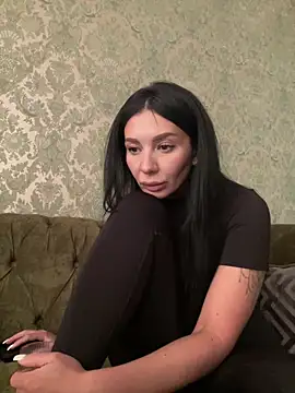 Adri_DeViLish_sHarm webcam stripchat model stream image