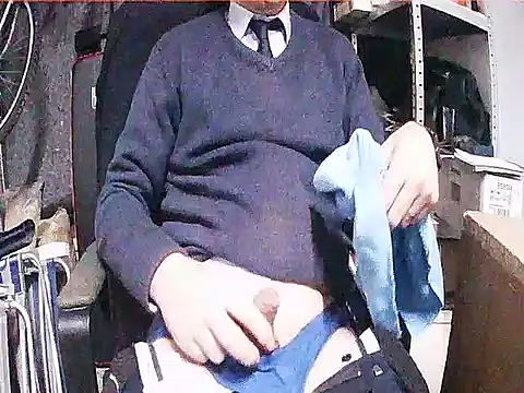 dar12173 - Dar12173's free webcam - UK Sex Cams