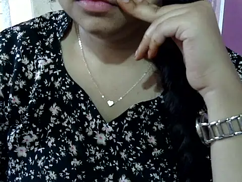 cute_aliyaa - Cute_Aliyaa's free webcam - UK Sex Cams