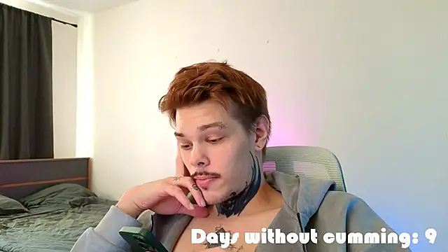 denis_here - DENIS_HERE's free webcam - UK Sex Cams