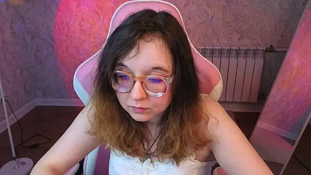 aleks-caster - Aleks-caster's free webcam - UK Sex Cams