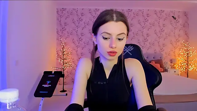 hot_molly5 - Hot_Molly5's free webcam - UK Sex Cams