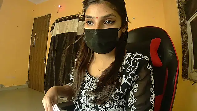 callmeshreya live sex cam