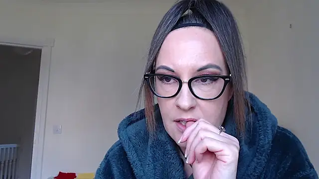 humiliatrixxxx - Humiliatrixxxx's free webcam - UK Sex Cams