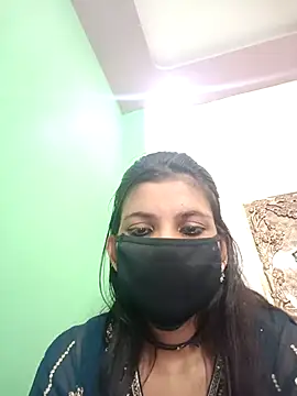 Webcam Model (Aafreen_36)  is live.Free join now!