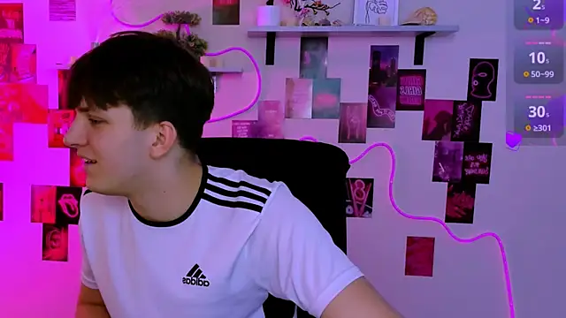 travis_wolf_ (Ask my age) - doggy style