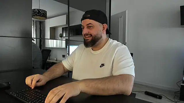 dravenpeak - DravenPeak's free webcam - UK Sex Cams