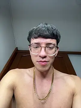 arthurdaviess - ArthurDaviess's free webcam - UK Sex Cams