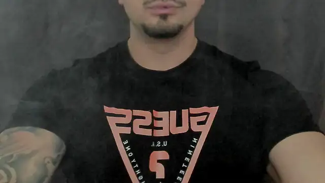 Live sex cam of TONYWILSONN