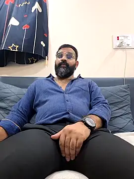 fun_guuy (M young) - Make me all Naked 😍